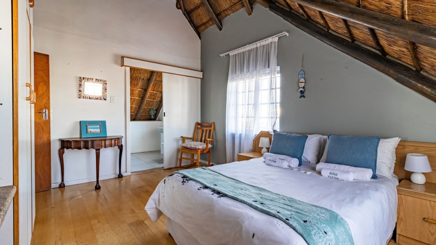 7 Bedroom Property for Sale in Kleinmond Western Cape
